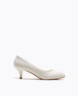 White kitten heel pumps sale