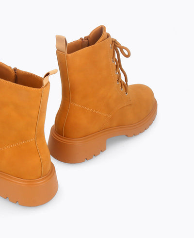 Lyon Combat Boots - Camel