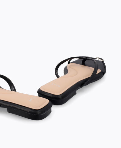 Isabelle Flat Sandals - Black