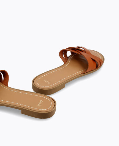 Addison Flat Sandals - Camel