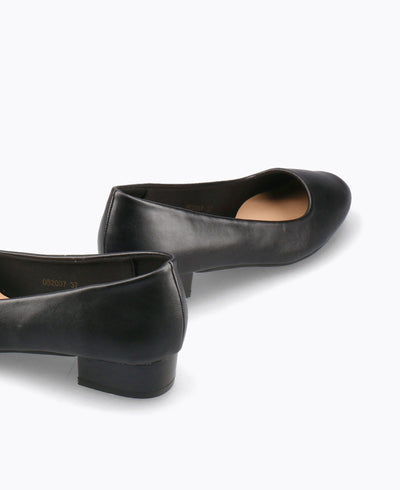 Cynthia Block Heel Pumps - Black