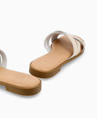 Andy Flat Sandals - Beige