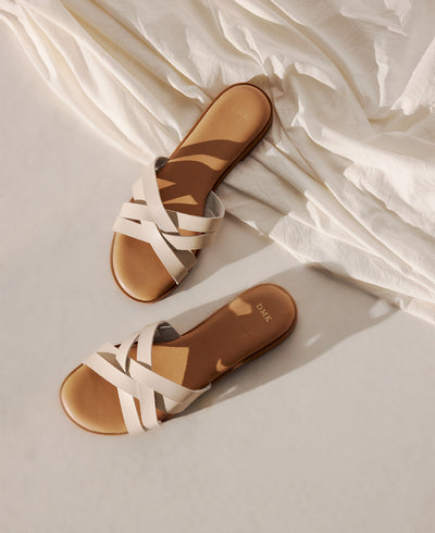 Andy Flat Sandals - Beige