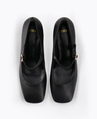 Dainty Delight Mary Janes - Matte Black