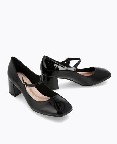 Dainty Delight Mary Janes - Black